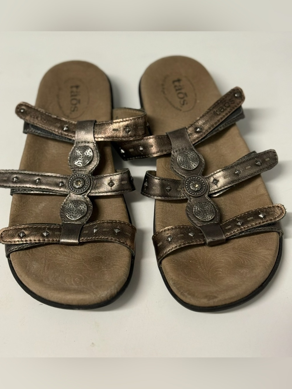 Taos Sandals Women's 9 Metallic Multicolor Adjustable Triple-Strap Slide On